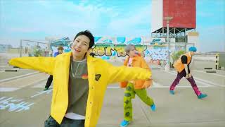 haechan singing rover with nct dream dancing to beatbox in the background