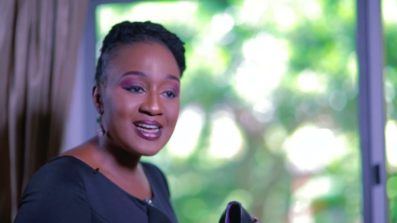 Mastering Image Leadership: The Art of Choosing the Right Shoes.