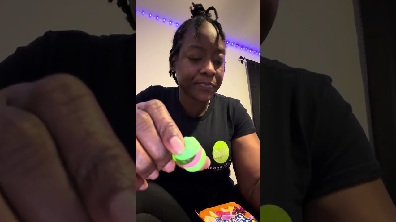 Trying more candy! #subscribe #fypシ゚viral #foodie 