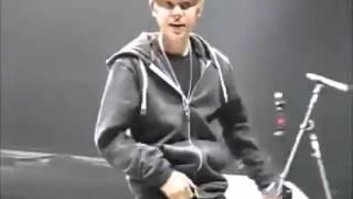 BAILE DE FAVELA (JUSTIN BIEBER PARÓDIA)