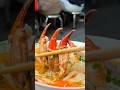 독특한 집게살 쌀우동 / Unique Crab Claw Rice Noodle Soup - vietnam street food