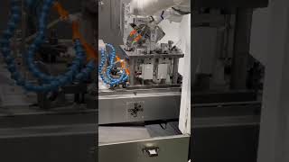 Cobot load & unload CNC machine