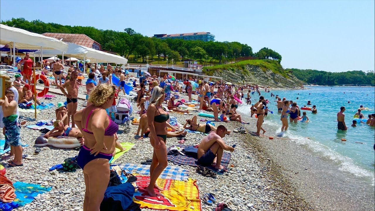 Пляж 2021 геленджик Пляж 2021 геленджик
