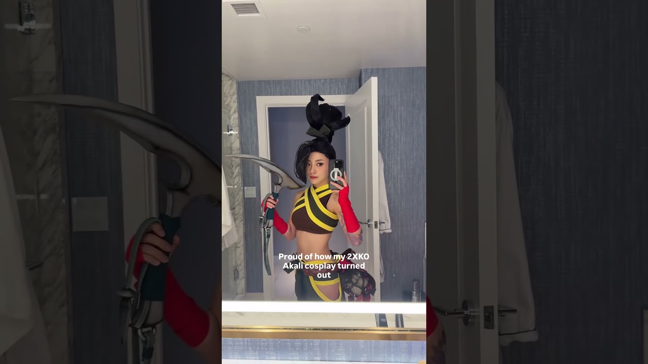 Here’s my @2XKO Akali!! Completely handmade cosplay.
