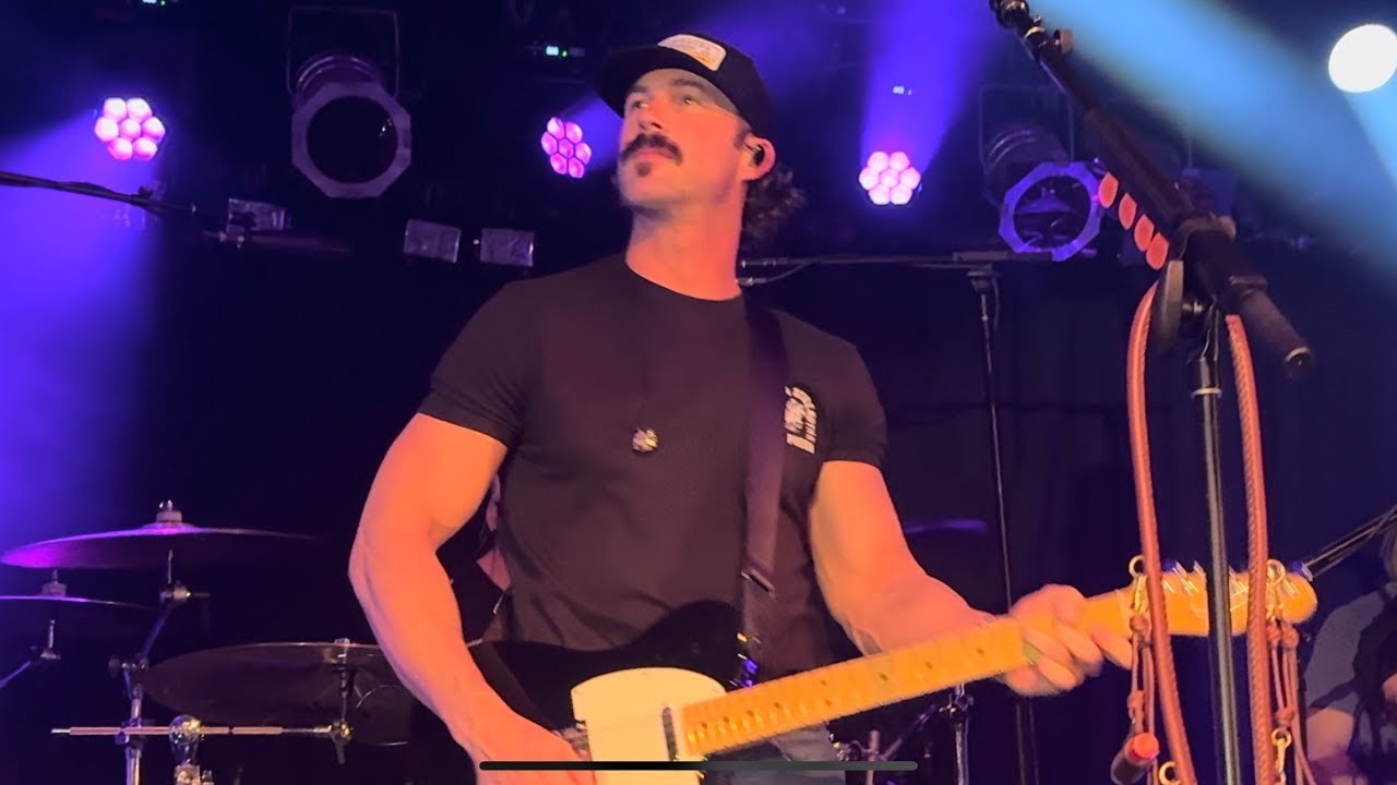Riley Green-🔥Worst Way(live) Joes on Weed Street 10/16/24 Riley Green-🔥Worst Way(live) Joes on Weed Street 10/16/24