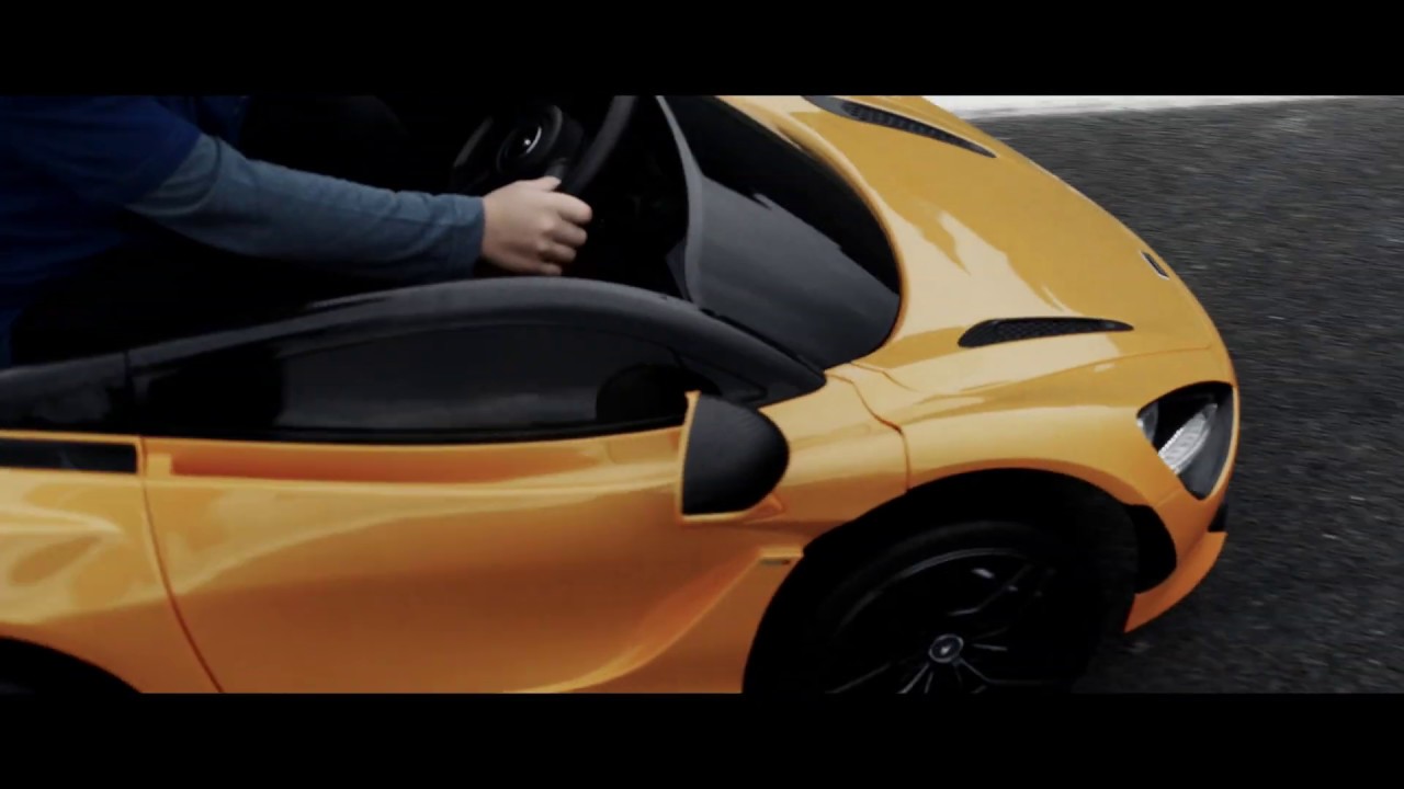 Voiture pour enfant, miniature d une Mclaren 720S 100 pourcent