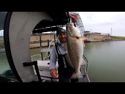 fishing Moses lake flood gates (speckled trout, redfish, sheepshead)