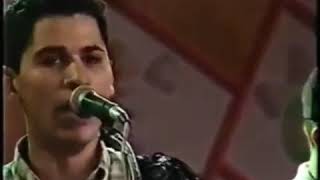 Video thumbnail of "Eliseo Robles Jr Cantando Por Primera Vez No Te Vayas Sin Mi"
