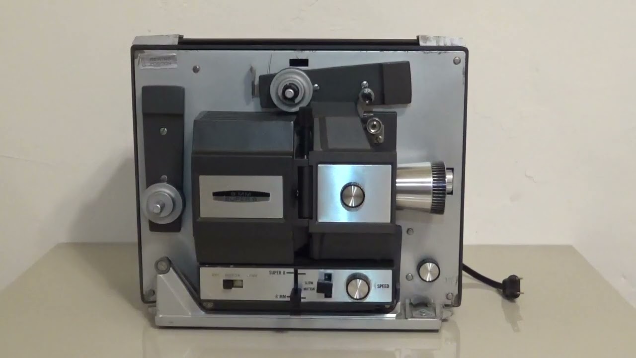 Bell Howell Autoload 8mm Cinema Projector (01) - YouTube