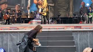 Bruce Springsteen &amp; Patti Scialfa - Tougher Than The Rest / Wembley, 2024 / incl. Pamela Springsteen