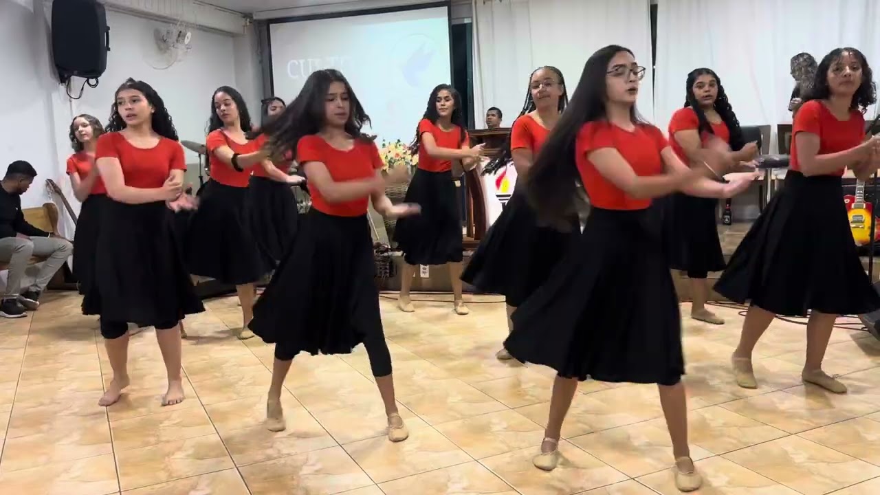 Coreografia- Medley: Faraó ou Deus