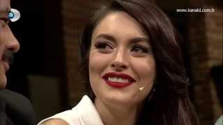 Download lagu Beyaz Show Ezgi Mola durduk yere ağladı Beyaz Show Ezgi Mola durduk yere ağladı