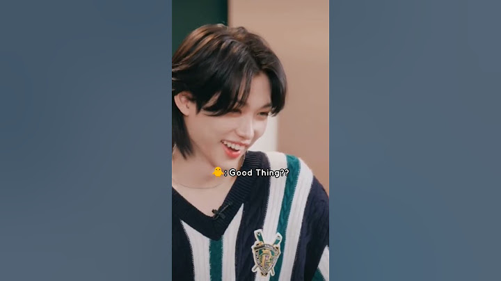 Felix as Han's translator because he forgot Korean...... 🧐😔