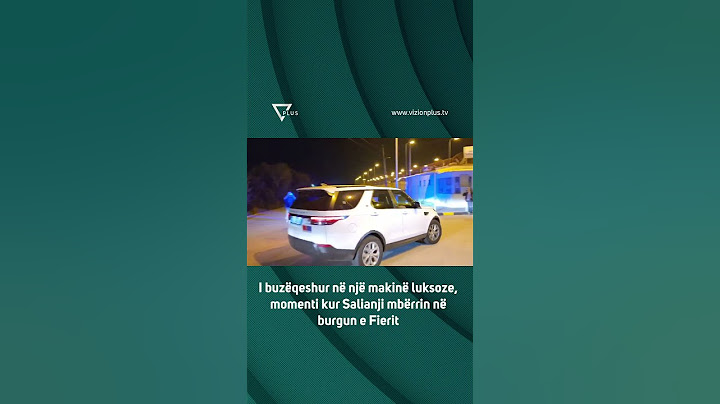 I buzëqeshur në një makinë luksoze, momenti kur Salianji mbërrin në burgun e Fierit