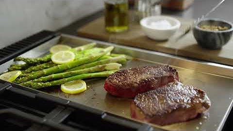 Monogram Professional Rangetop with Aluminum-Clad Griddle