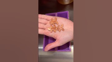 Gingerbread Soap! #christmassoap #soapembeds #soapmaking #soapmaker #soapmakingprocess #soaping