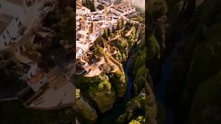 Amazing Places To Visit In April