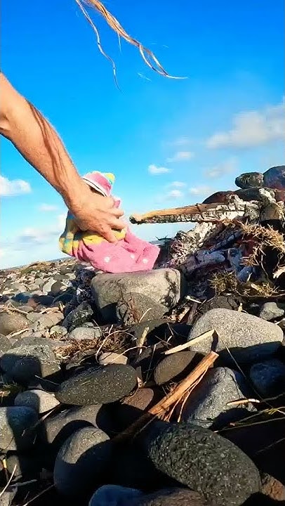 can-i-cook-eggs-on-a-rock-anzac-special-dropping-next-week-youtube