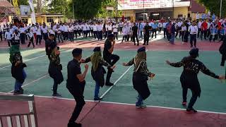 Download Lagu Brimob bergoyang .... Gerakan Senam Tobelo  / goyang Tobelo kompi 3B pelopor Brimob Bondowoso.     $ MP3