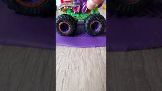 Monster Truck Tire Tracks In Playdoh #monsterjam #monstertruck