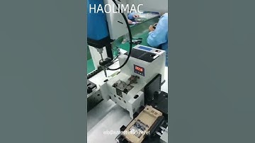 Automatic locking of precision screws for cellular phones