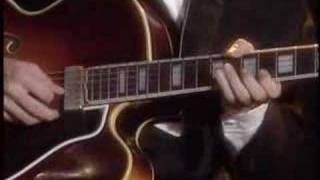 Video thumbnail of "Lee Ritenour with Brian Bromberg Stolen Moments"