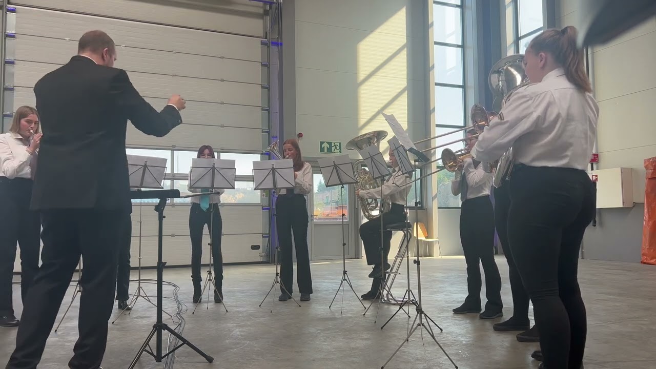 Prismatic light - Alan Fernie. Haugaland skolebrass ensemble