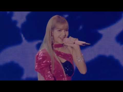 BLACKPINK - Kiss and makeup + So Hot | Arena Tour 2018 Special Final in Kyocera Dome Osaka