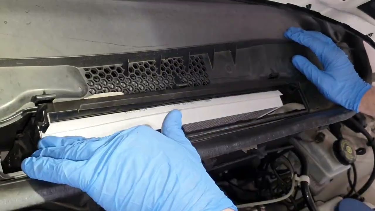 Mercedes Classe A/B (w169/w245) - Come sostituire il filtro aria abitacolo  