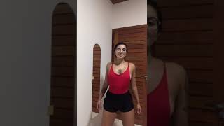 Sexy Indian Model Twerking In Hotel With Hubby 