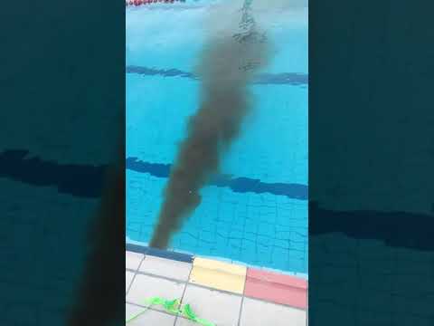 انفجار مواسير صرف المجارى فى حمام سباحة نادى الشمس سبتمبر 2017