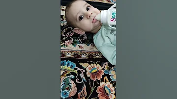 شیر خوردن مهدیار 