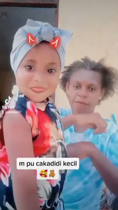 angela goyang tiktok dengan mama