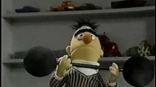 Sesame Street - Ernies Heavy And Light Game