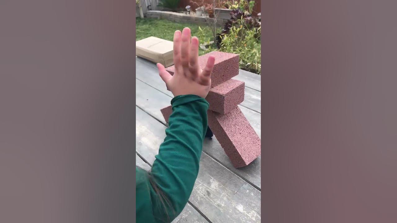Luisa Madrigal lifts 6 bricks! 🧱🧱🧱 (behind the scenes) #encanto