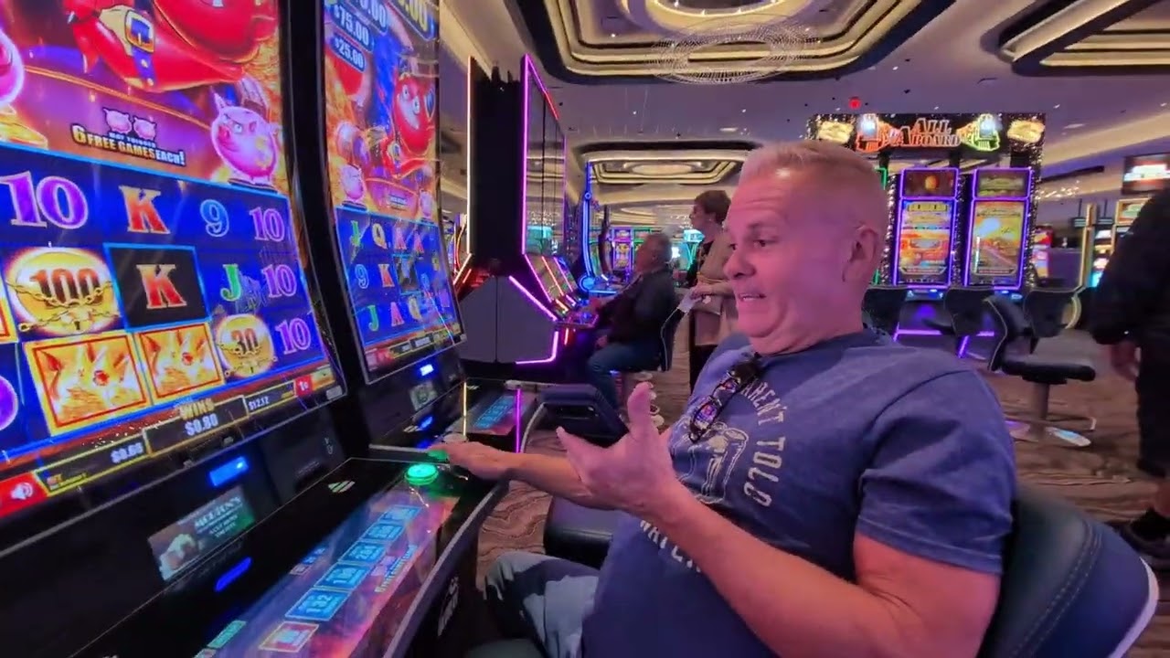 Mark and Rachel Visit Desert Diamond White Tanks Casino