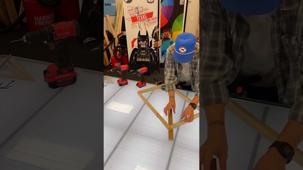 Custom canvas of some dogs handling business🐶💰 