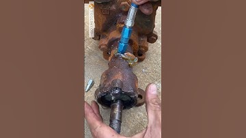 Double handle self locking grease nipple