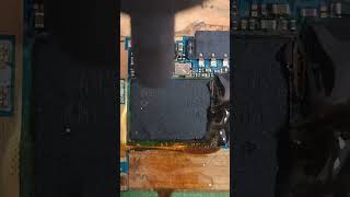 👉 How to Remove a Samsung IC Chip Safely | Easy Microchip Removal.