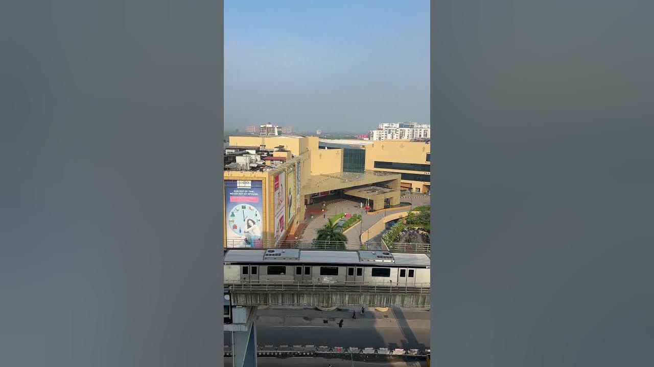 perfect-timing-metro-and-lulu-mall-trending-travel-kochi-kerala