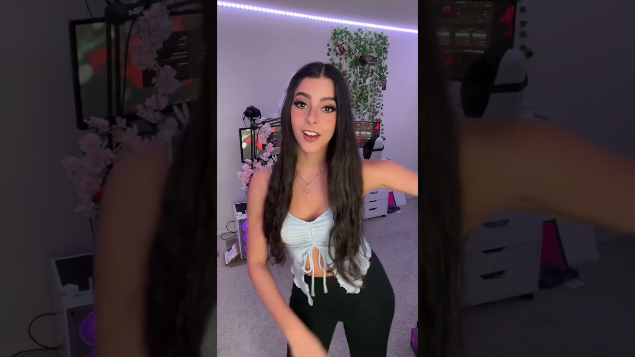 good morning! 🥰🥰 #egirl #gamer #shorts #twitch #twitchstreamer #gamergirl #anime