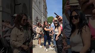 FIGHT: ALLOW VS. NOT ALLOW TO TOUCH Tourist Called the Armed Police at Horse Guards in London by Royal Rover Tales 1,876 views 2 weeks ago 1 minute, 7 seconds