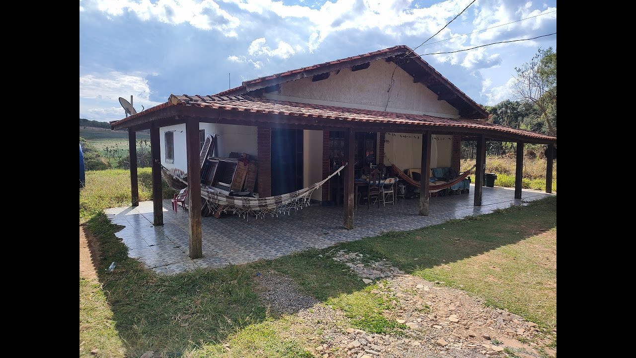REF.922-VENDO CHÁCARA 5000 M² COM LAGO NOS FUNDOS PROX À BUNJIRO NAKAO EM IBIÚNA-SP