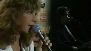 Patty Loveless w/ Vince Gill - The Night's Too Long (live) chords
