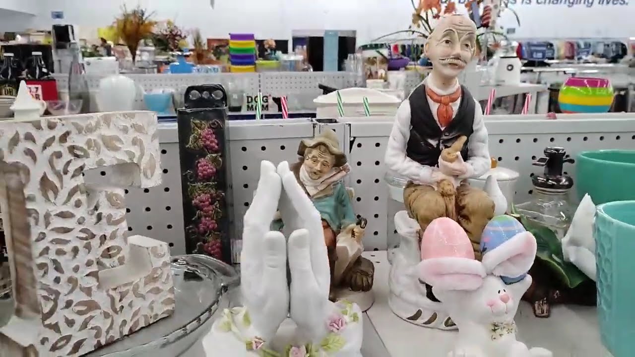 $1 Days at our local Goodwills; Came home with some really neat things:) #thrifting#vintagefinds