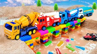 Rescue the truck from the pit with excavator and crane truck | Police car toy stories | Mega Trucks