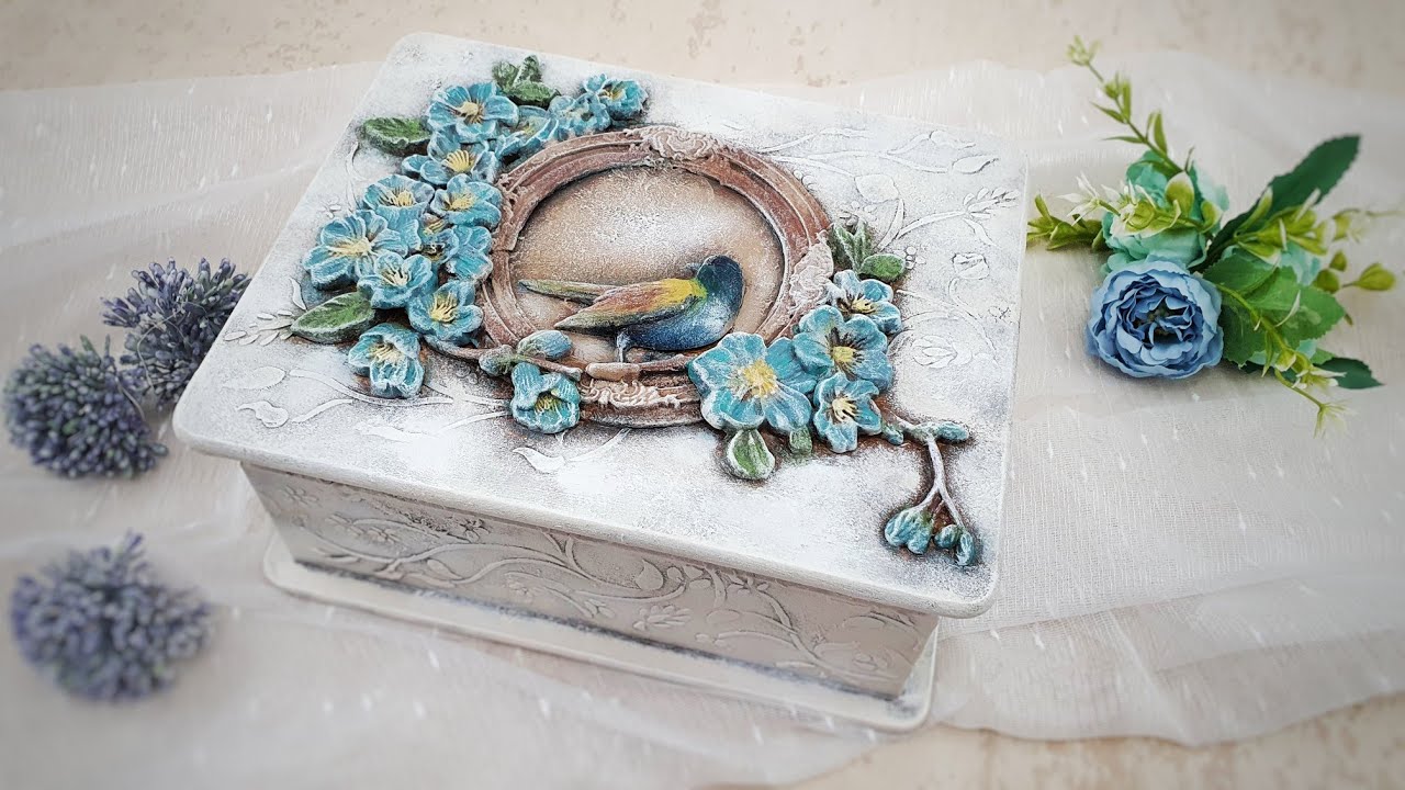 Box with a bird 🐦 .....