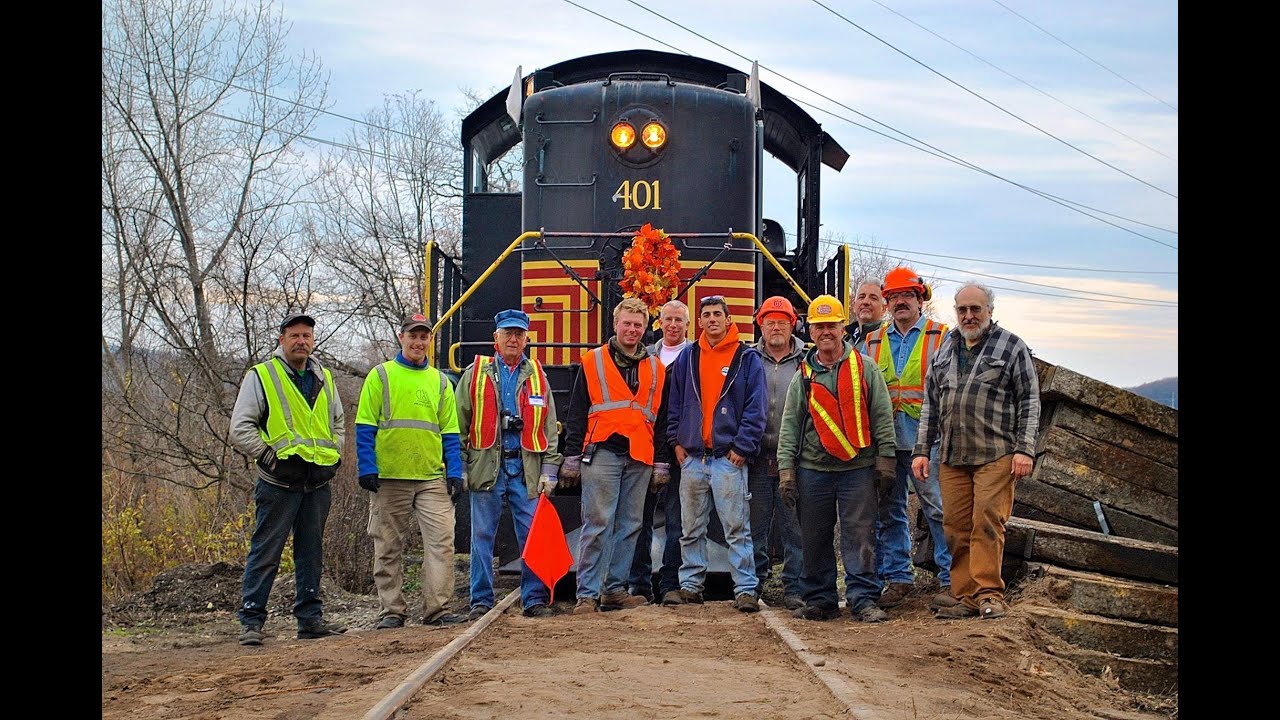 CMRR - The first train to Hurley Mountain Road since 1976 - 11/16/14