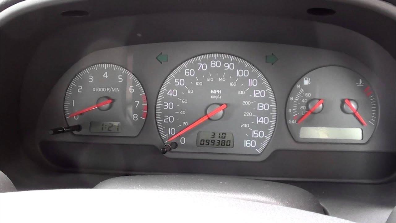 Volvo S40 Dead Battery Clicking sound - YouTube