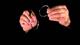Dragonfly Rings with teaching DVD - The Classic Pocket Size Chinese Linking Rings by MAGIC MAKERS